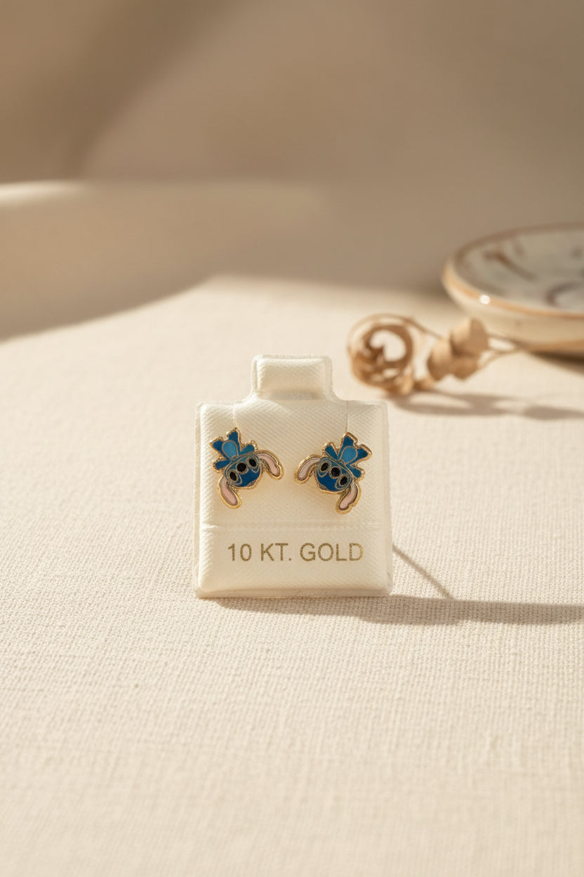 Broqueles Infanti/Juvenil Personaje Stitch con Esmalte en Oro 10K